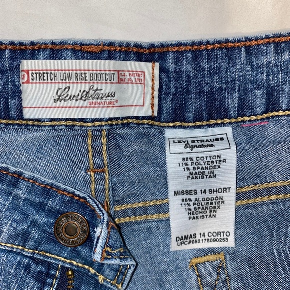 Levi Jeans #2 - Picture 2 of 4